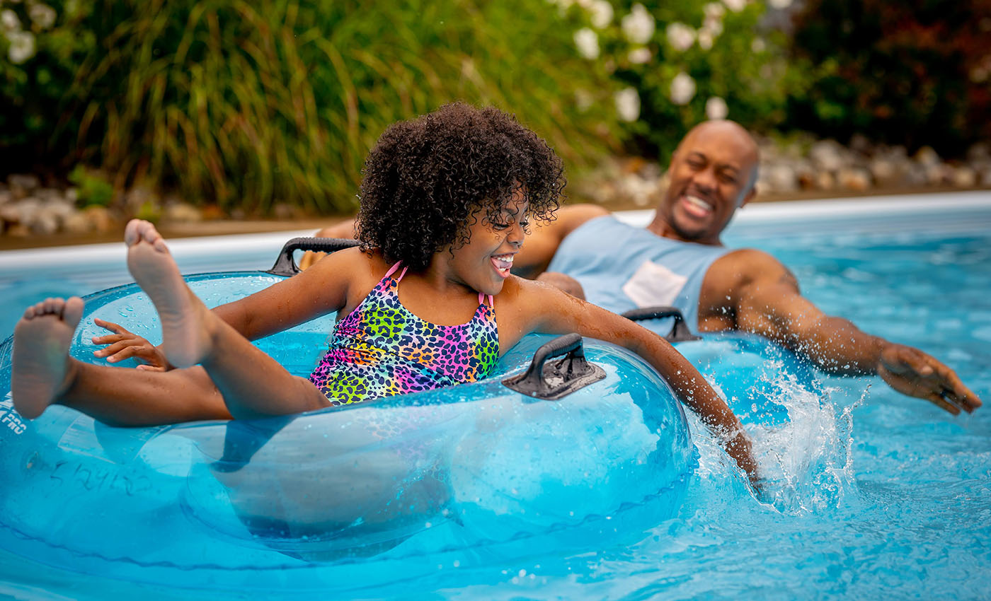 Family enjoying the rides