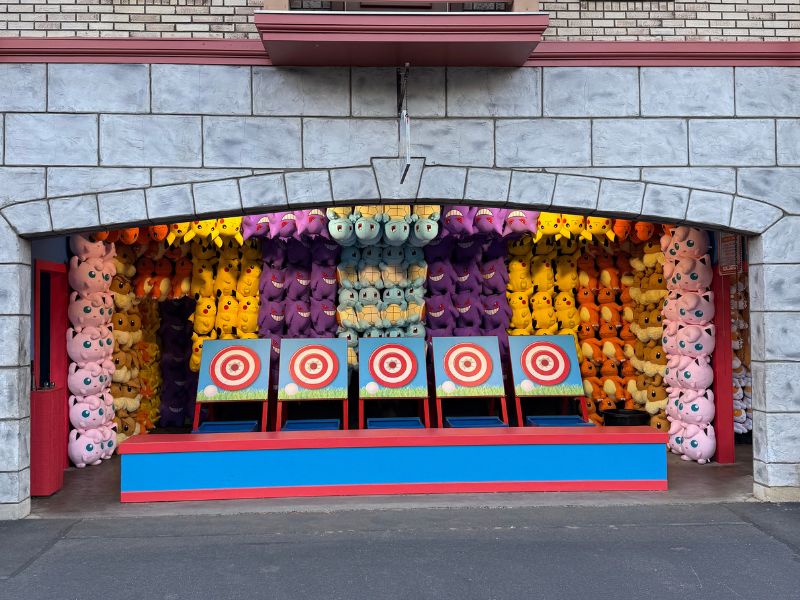 Bank a ball  game at Lake Compounce