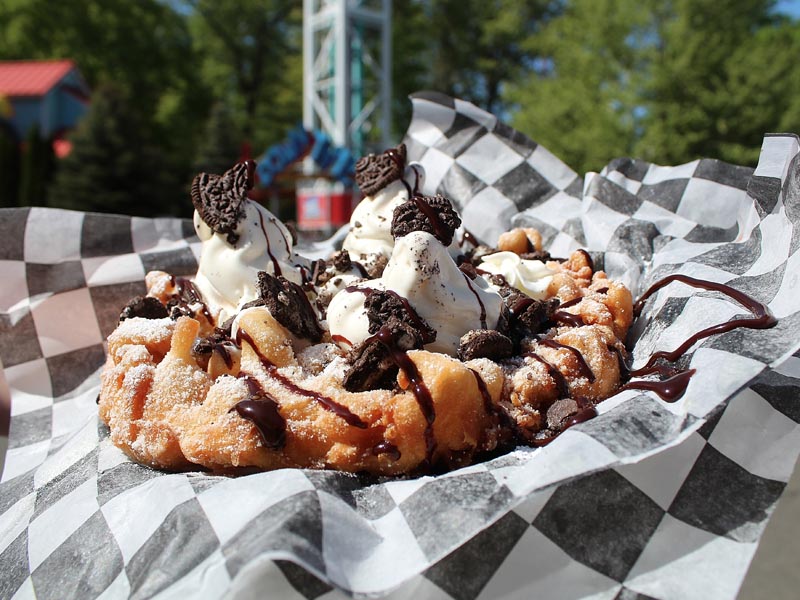 Fried dough with whipped cream